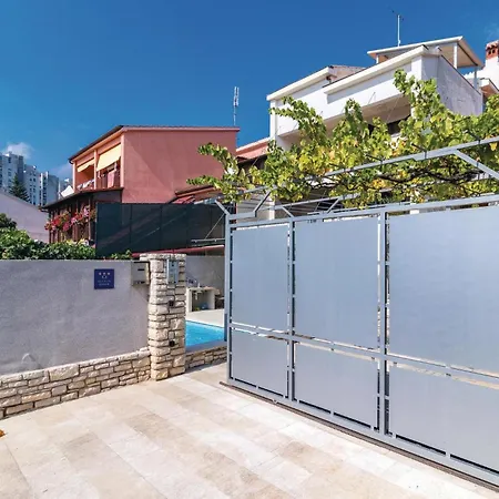 Beautiful In With Sauna