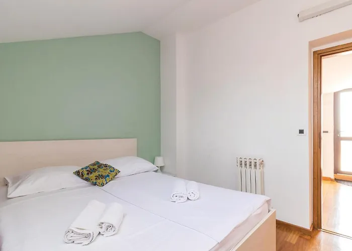 Feriehus Beautiful In With Sauna *