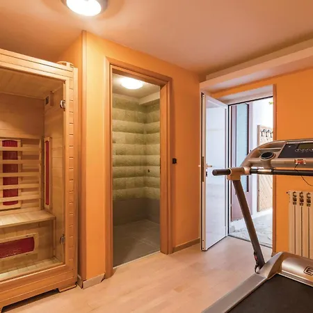 Dom wakacyjny Beautiful In With Sauna