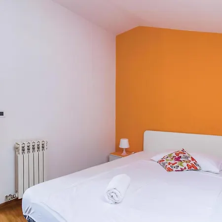 Beautiful In With Sauna Pula