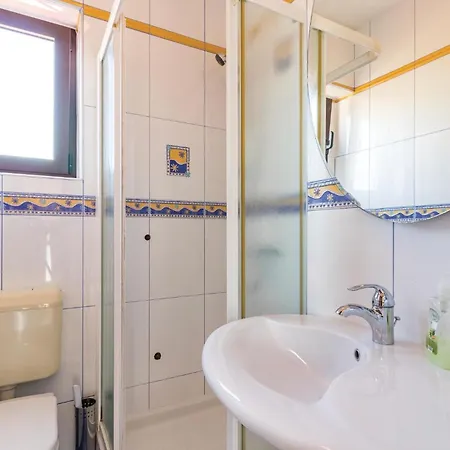 Beautiful In With Sauna Pula